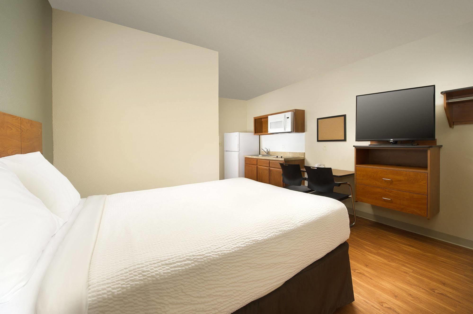 Extended Stay America Select Suites - Omaha - Southwest La Vista Exterior photo